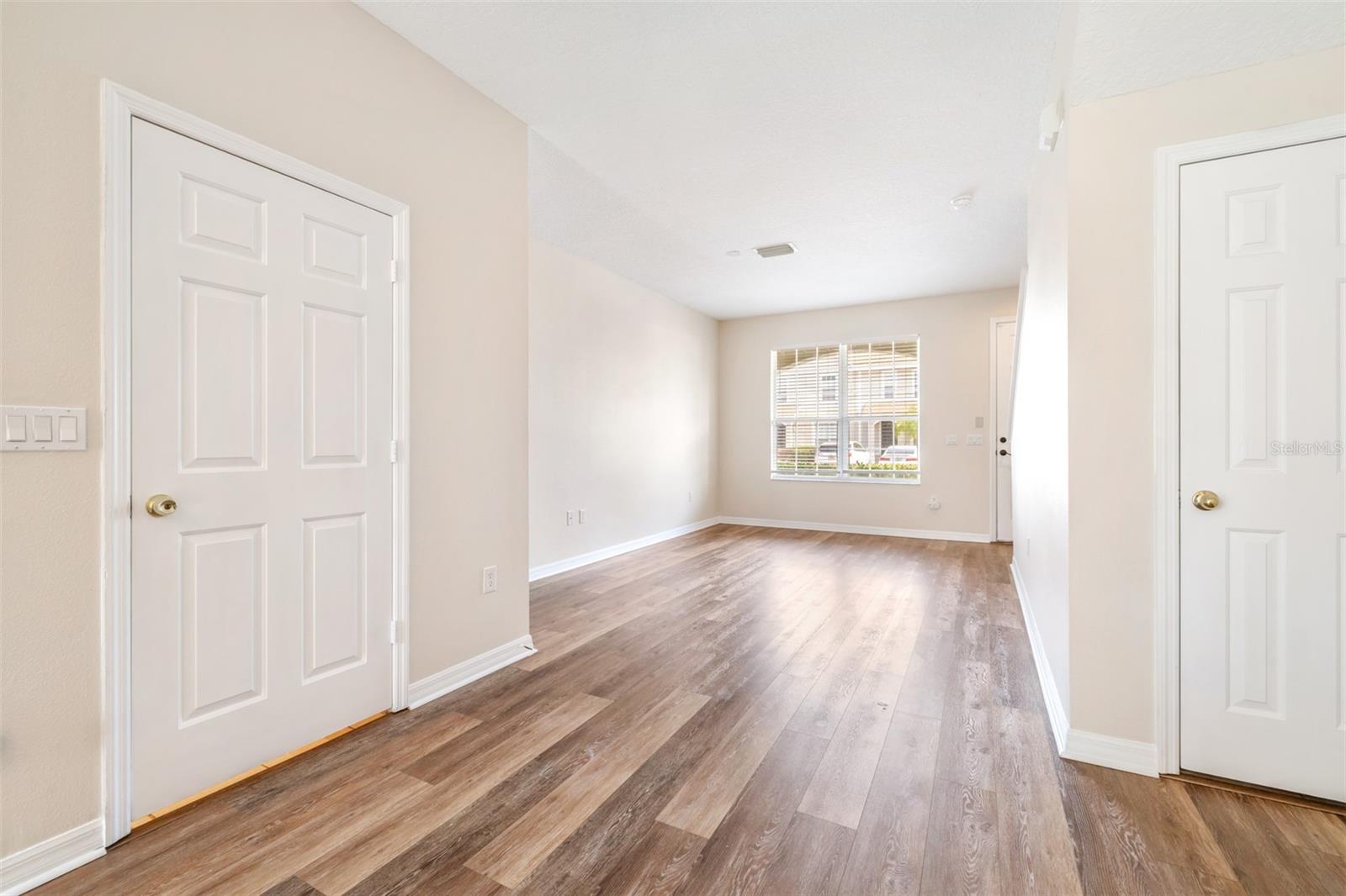 12704 COUNTRY BROOK LN