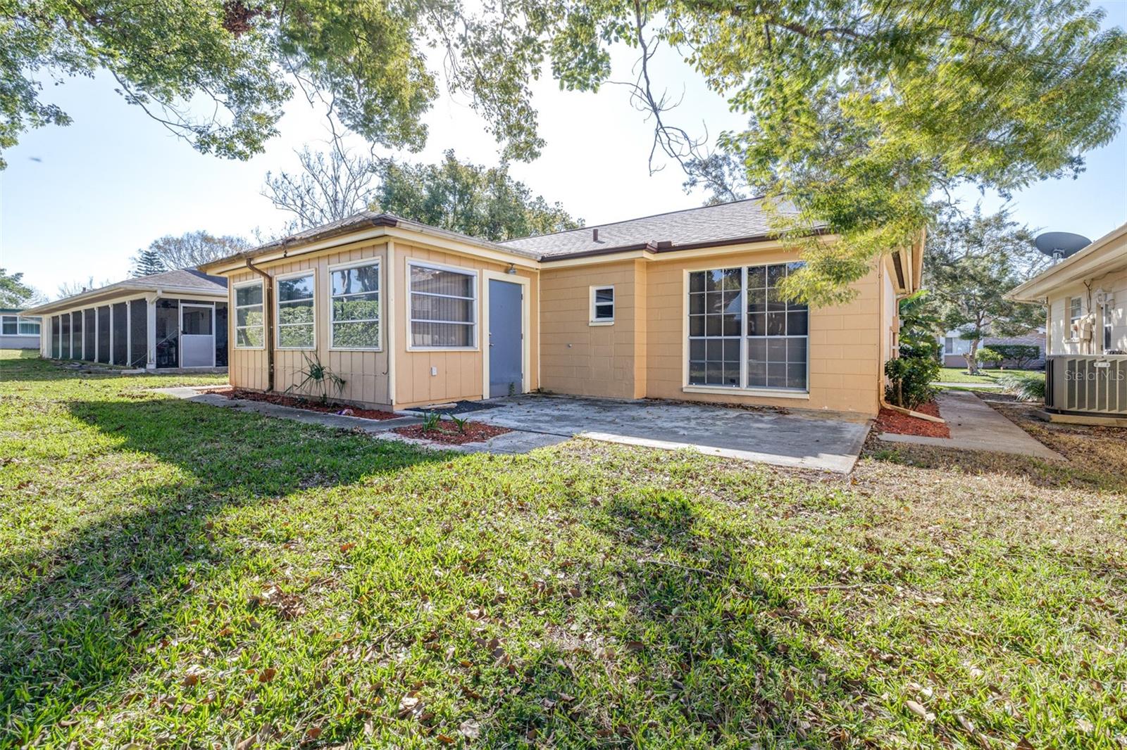 8601 LINCOLNSHIRE DR