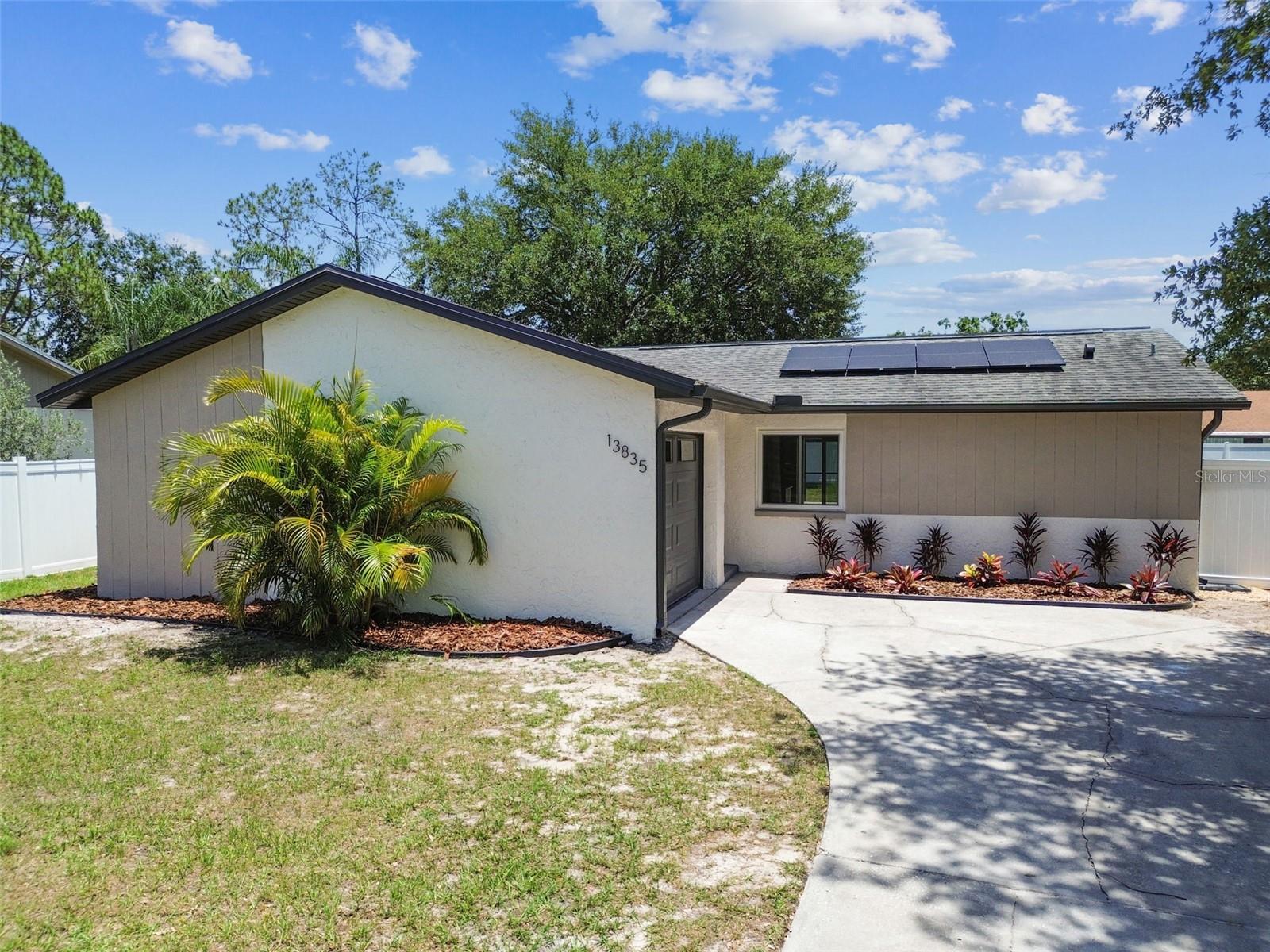 13835 PATHFINDER DR