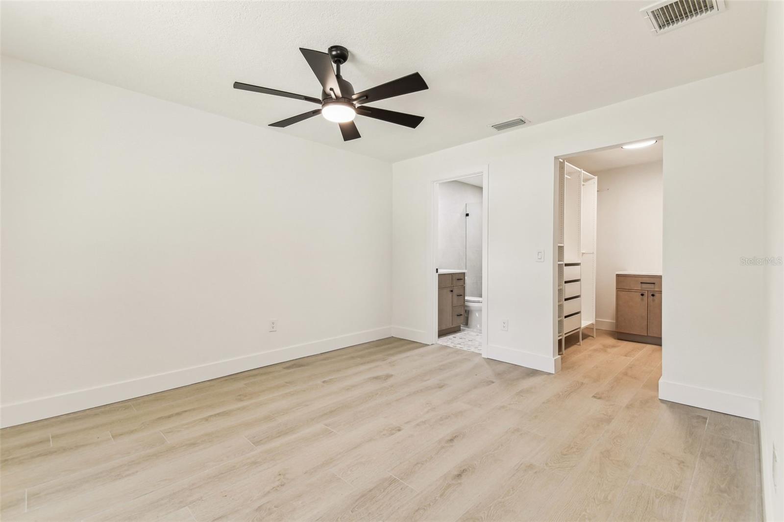 13835 PATHFINDER DR