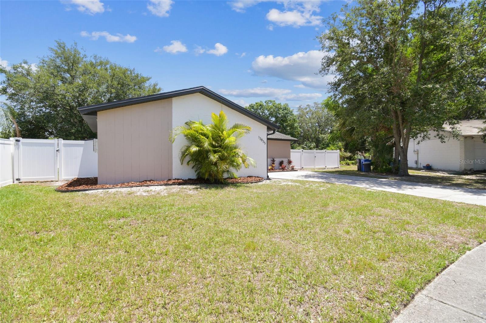 13835 PATHFINDER DR