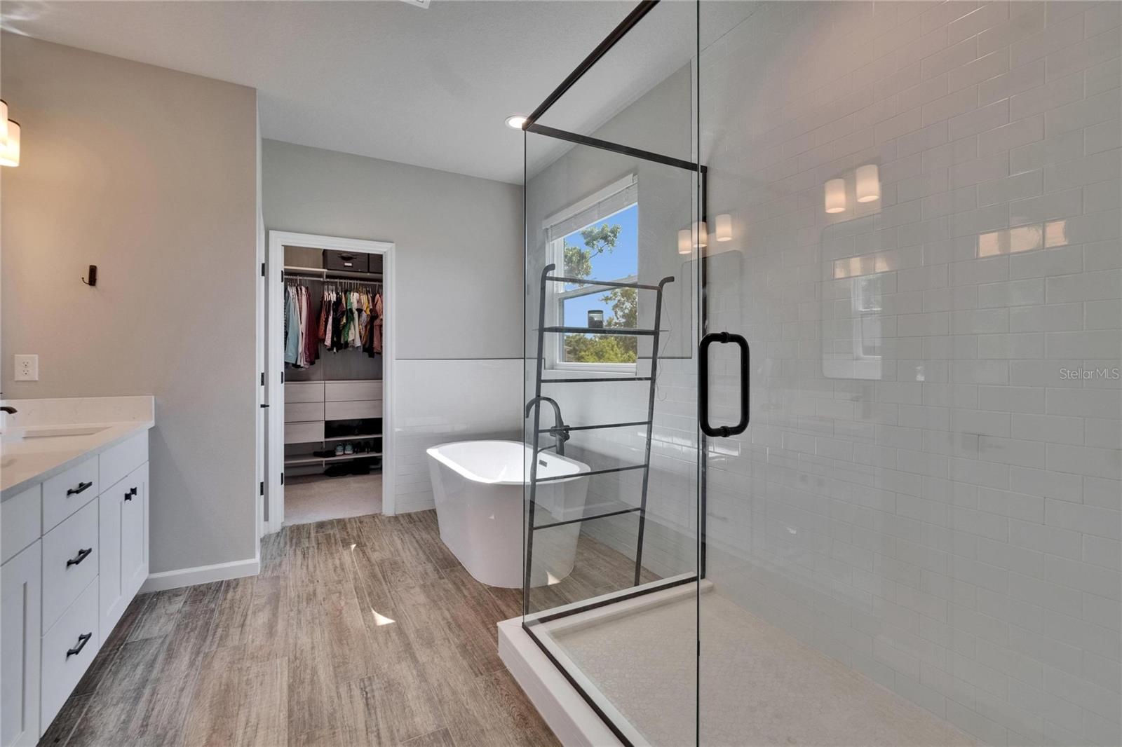 7203 1/2 S WEST SHORE BLVD