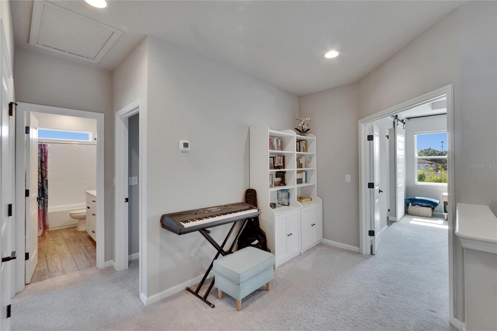 7203 1/2 S WEST SHORE BLVD