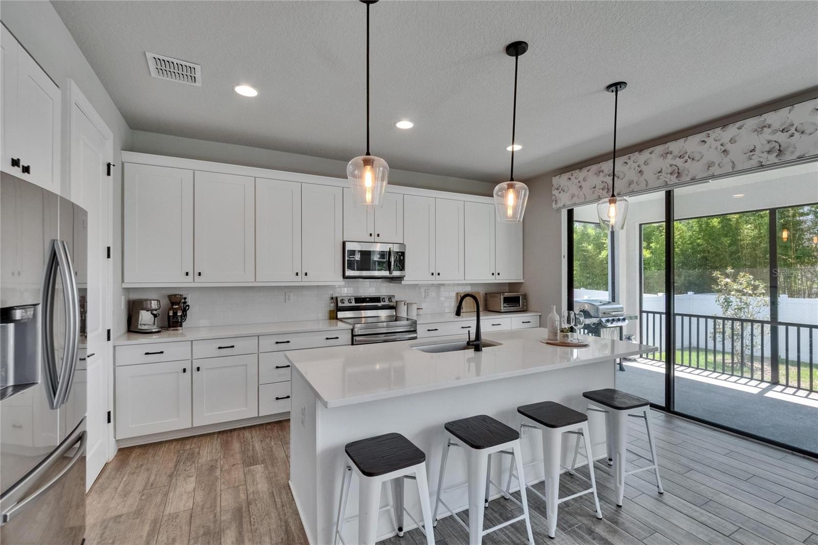 7203 1/2 S WEST SHORE BLVD