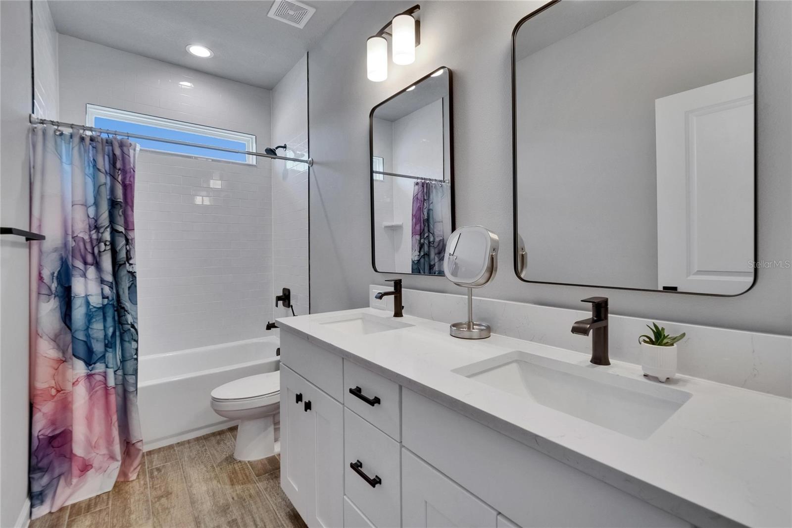 7203 1/2 S WEST SHORE BLVD