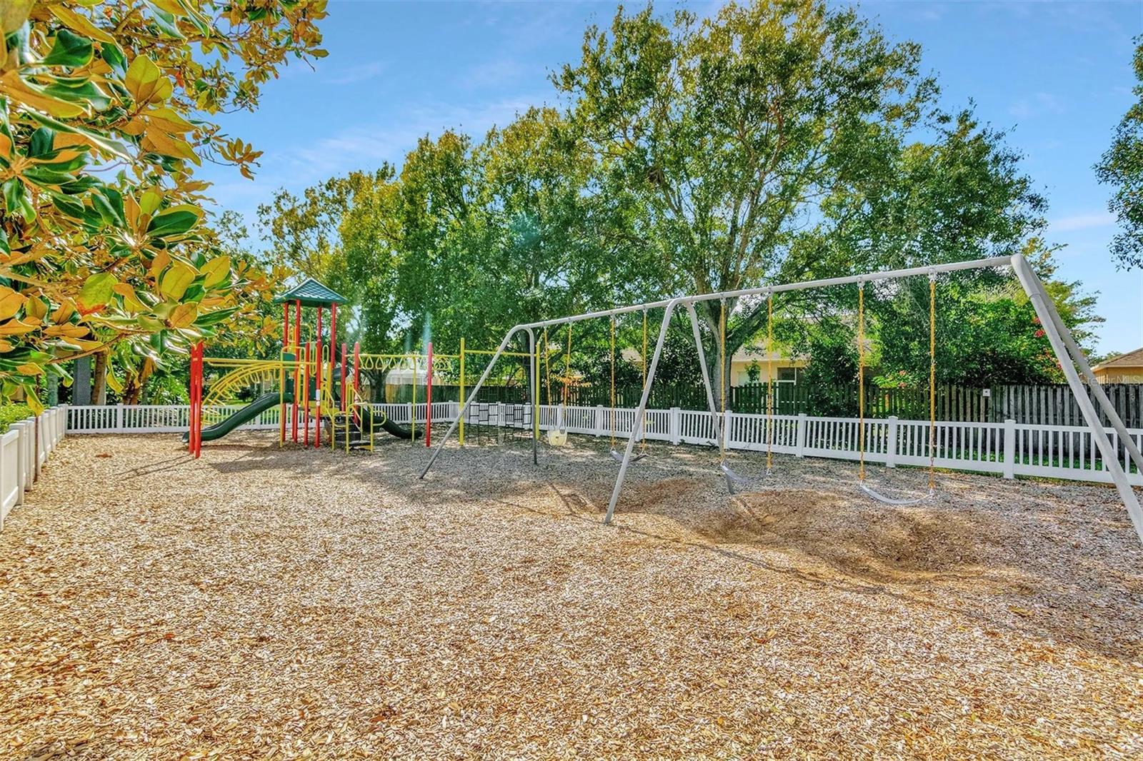 9008 EGRET COVE CIR