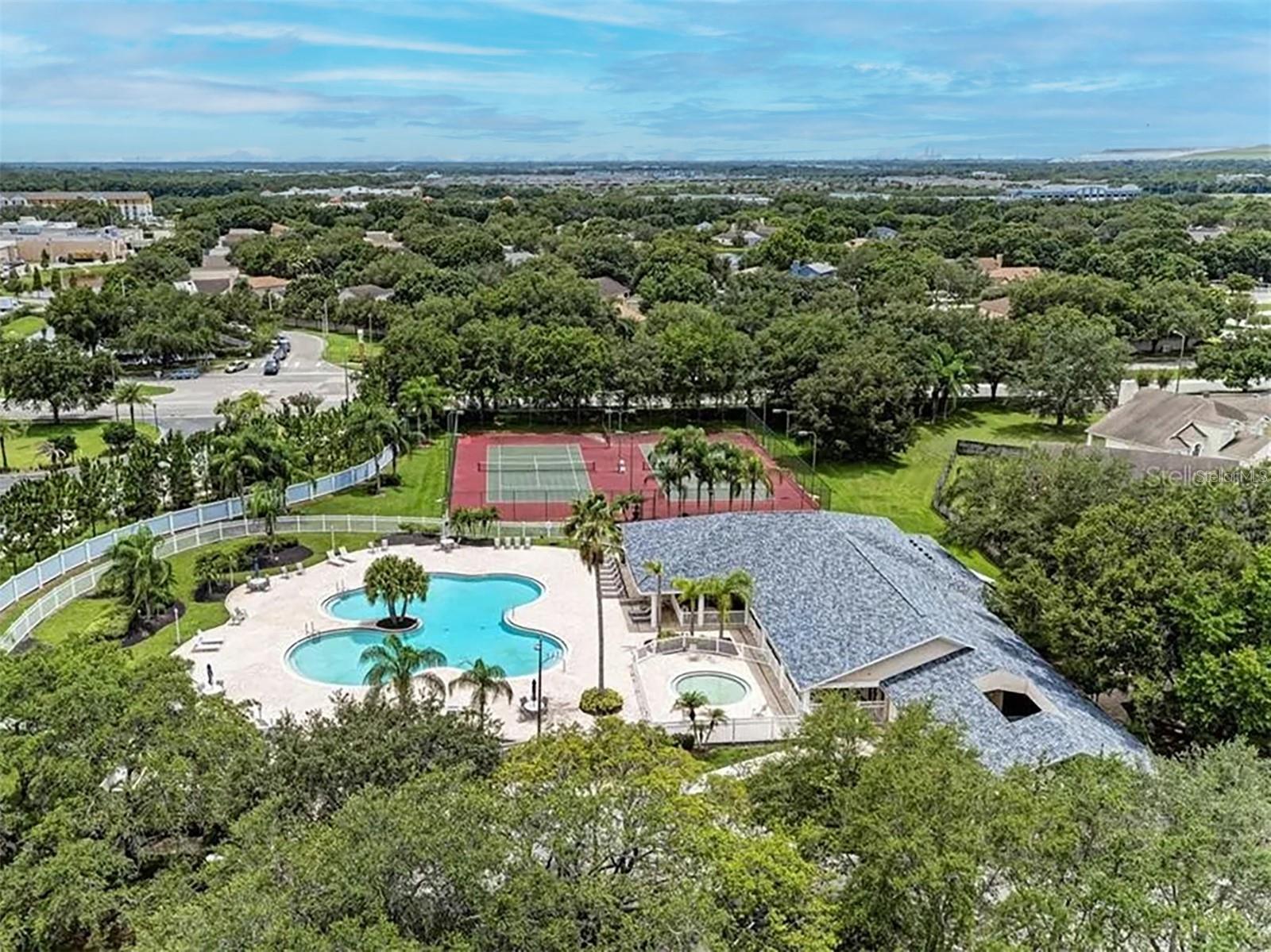 9008 EGRET COVE CIR