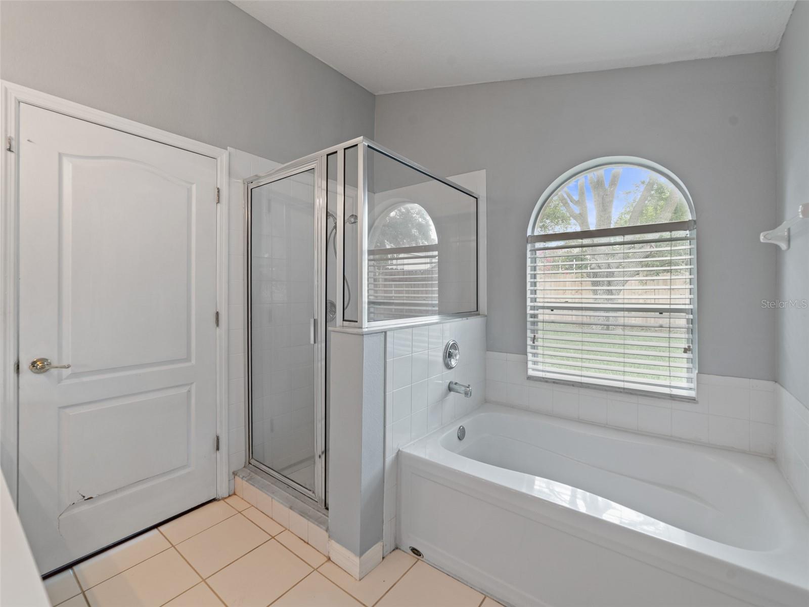 9008 EGRET COVE CIR