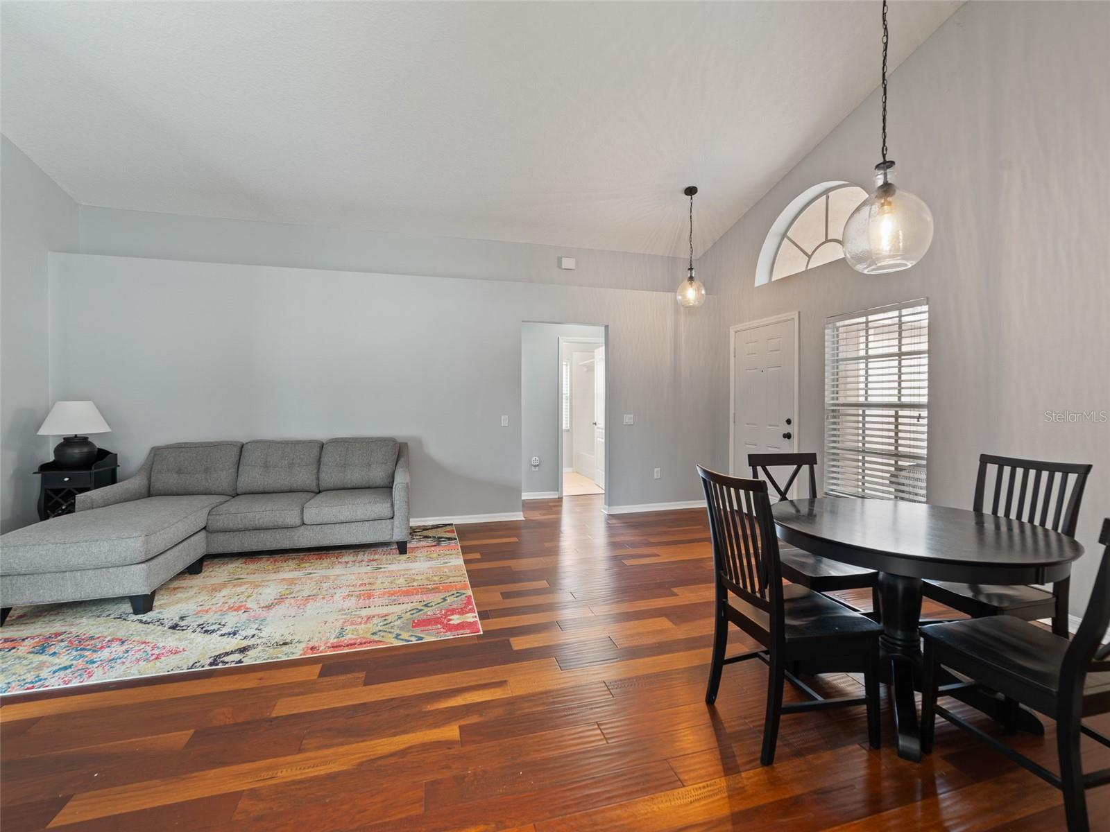 9008 EGRET COVE CIR