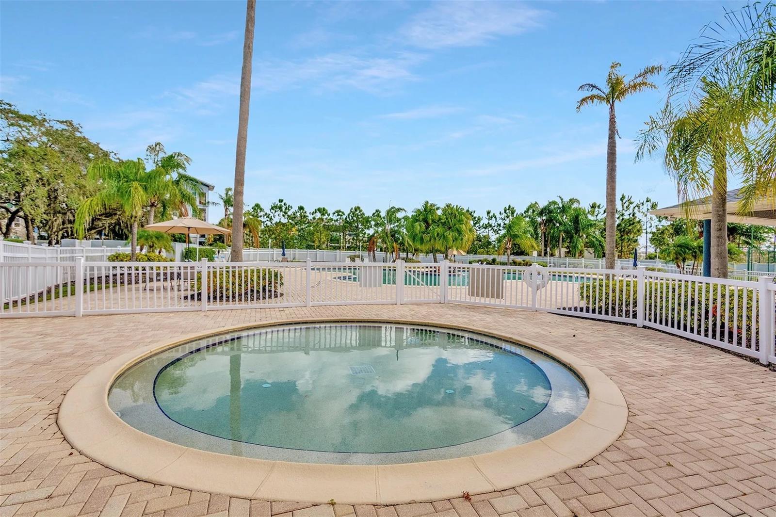9008 EGRET COVE CIR