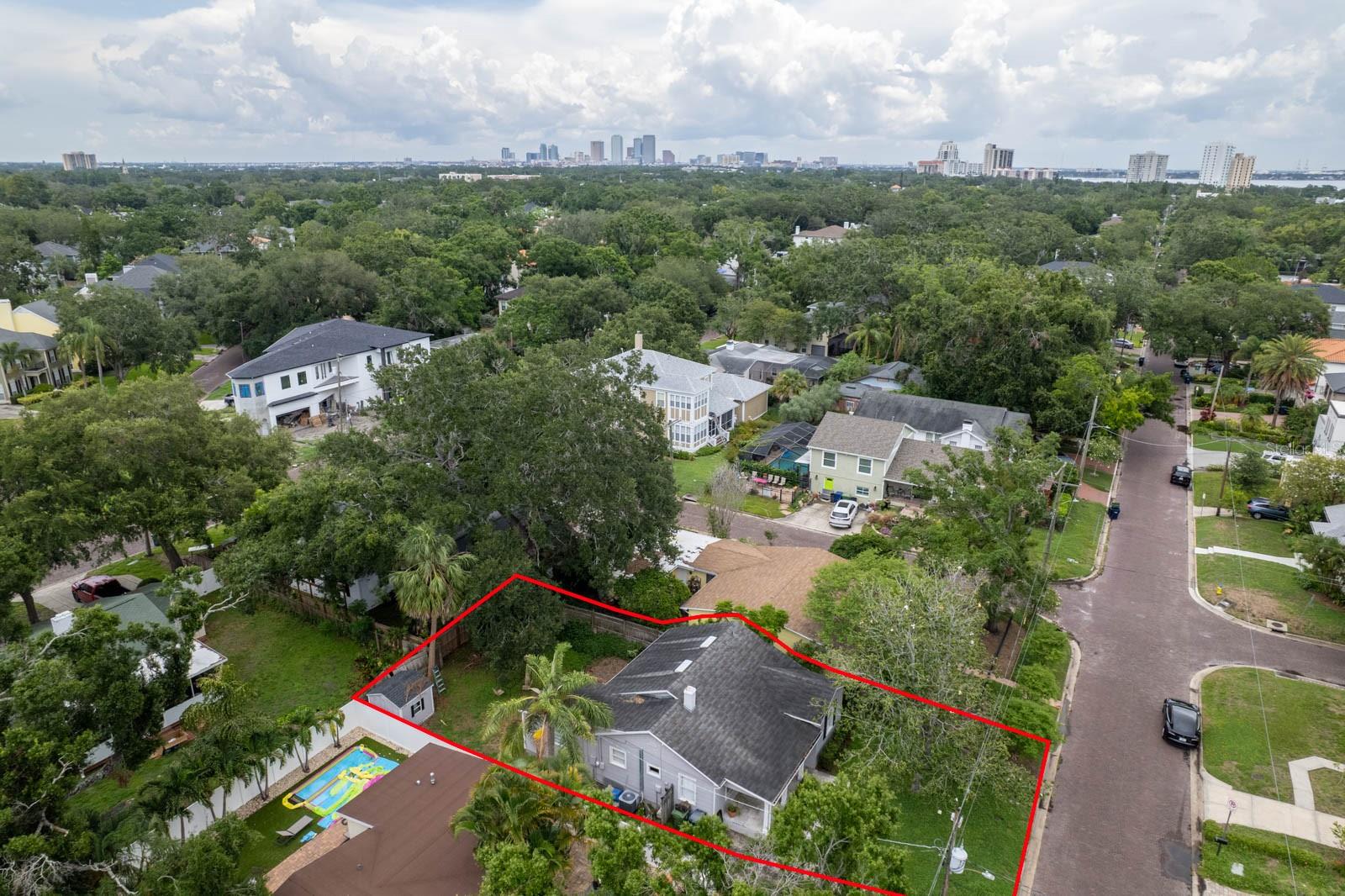 3503 W PALMIRA AVE