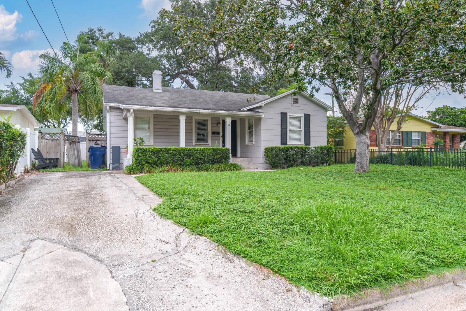 3503 W PALMIRA AVE