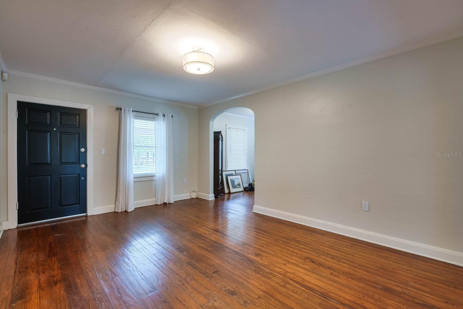 3503 W PALMIRA AVE