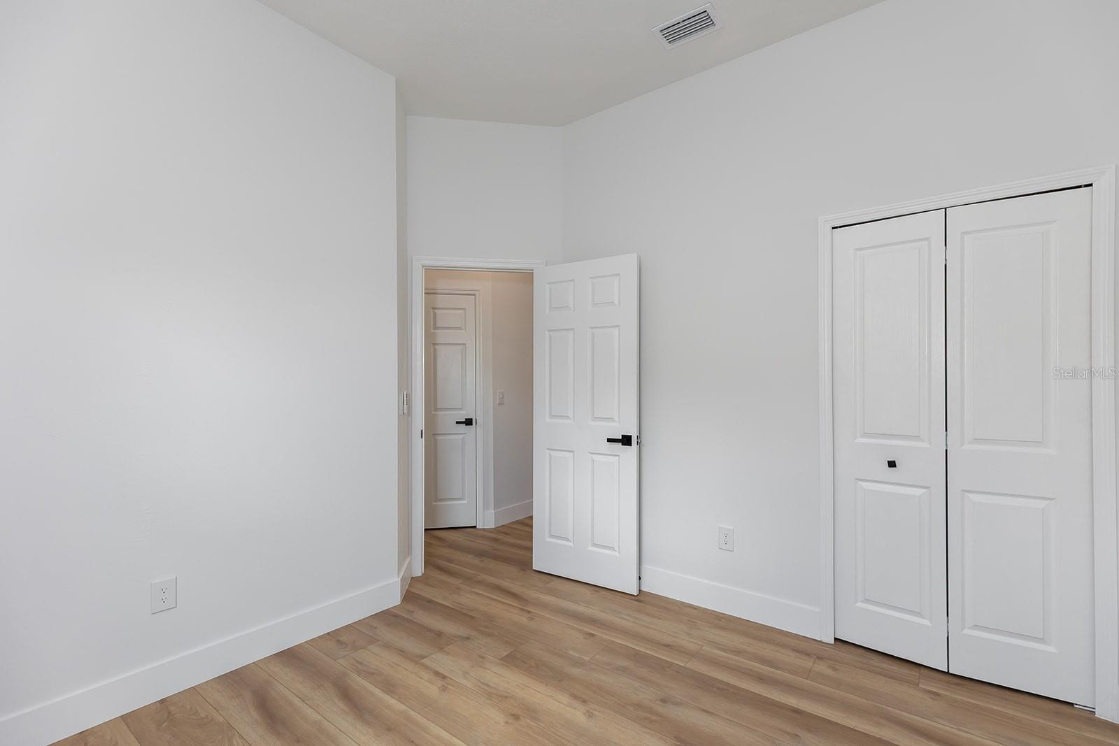 17504 ISBELL LN