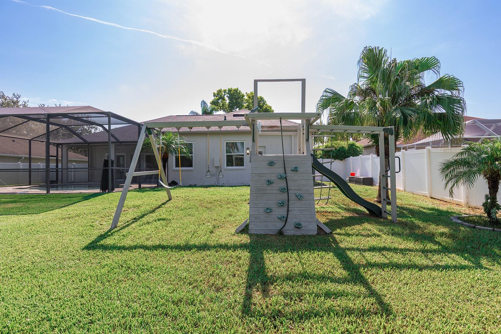 17504 ISBELL LN
