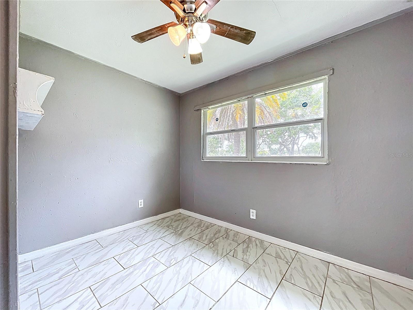 1341 SANDY LN