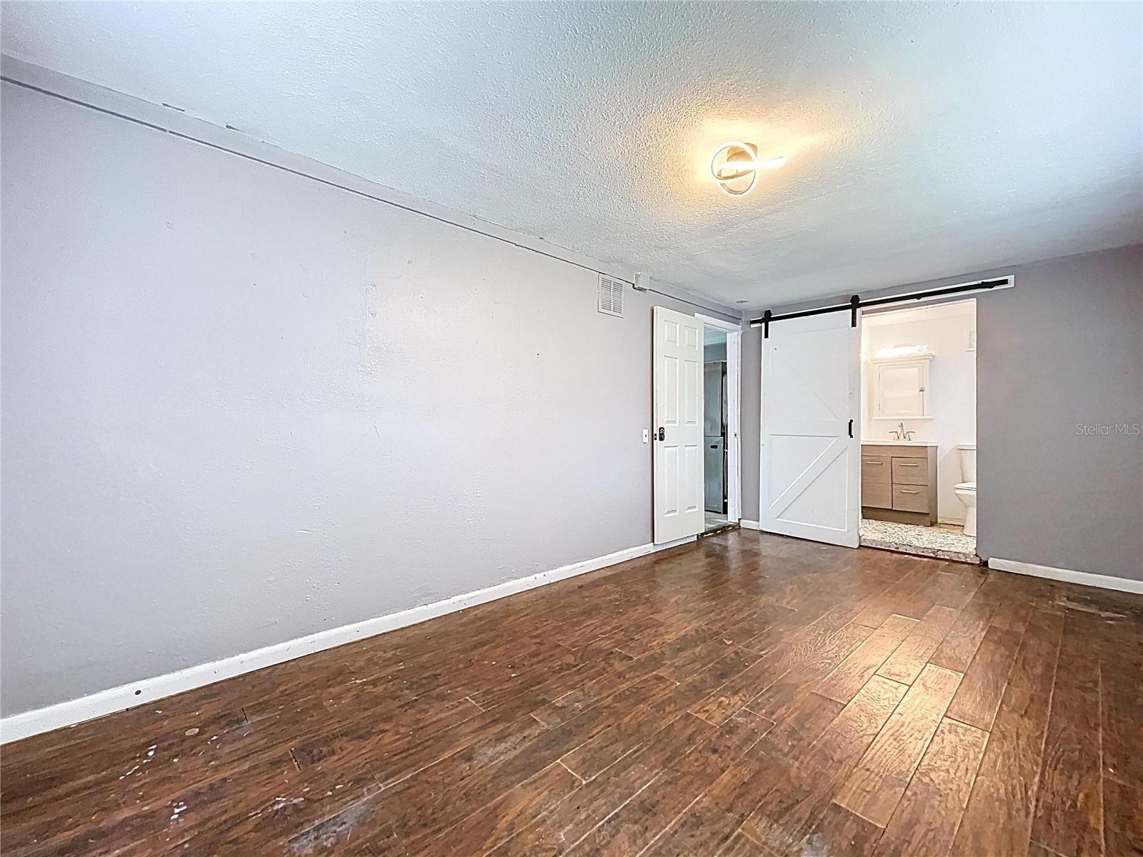 1341 SANDY LN