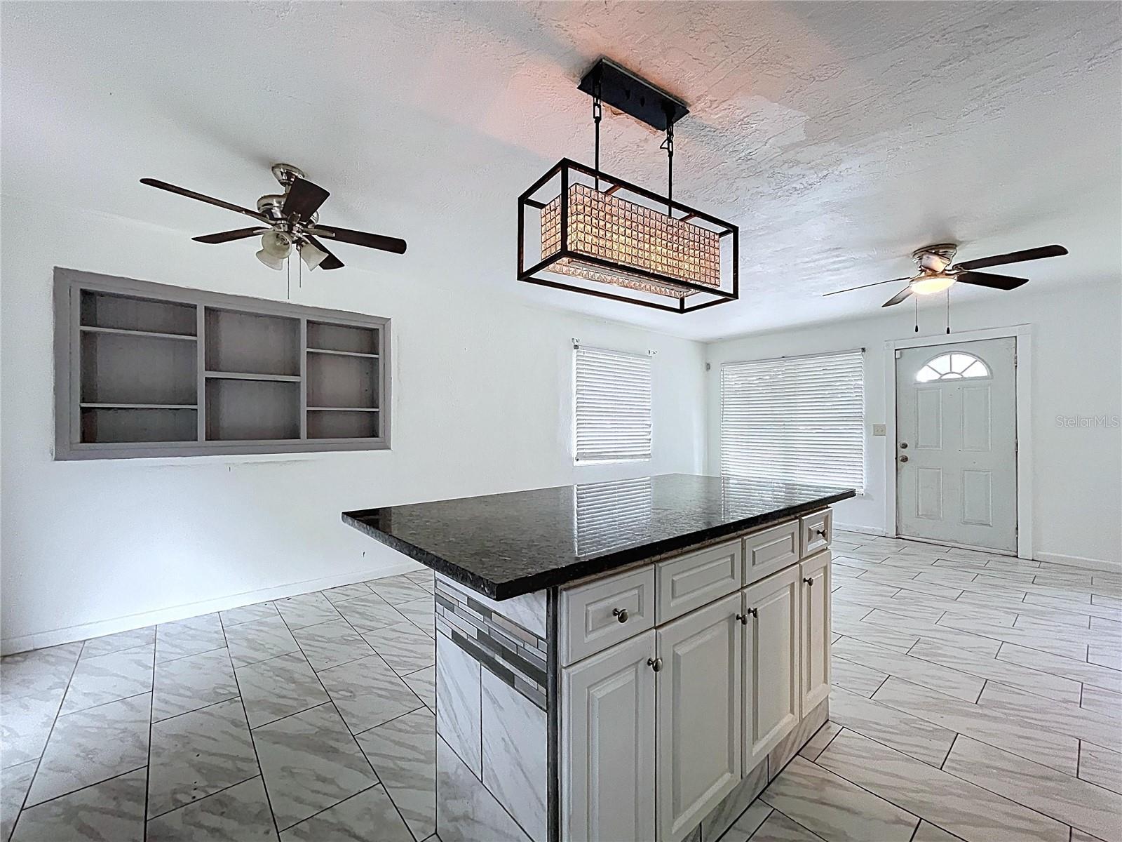 1341 SANDY LN