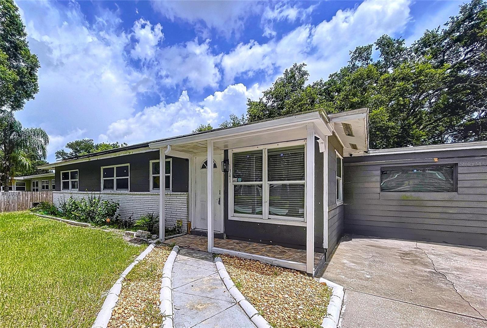 1341 SANDY LN