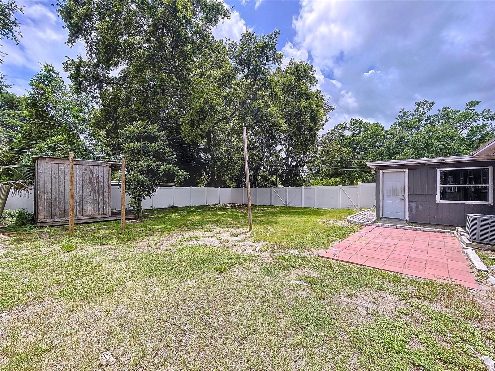 1341 SANDY LN