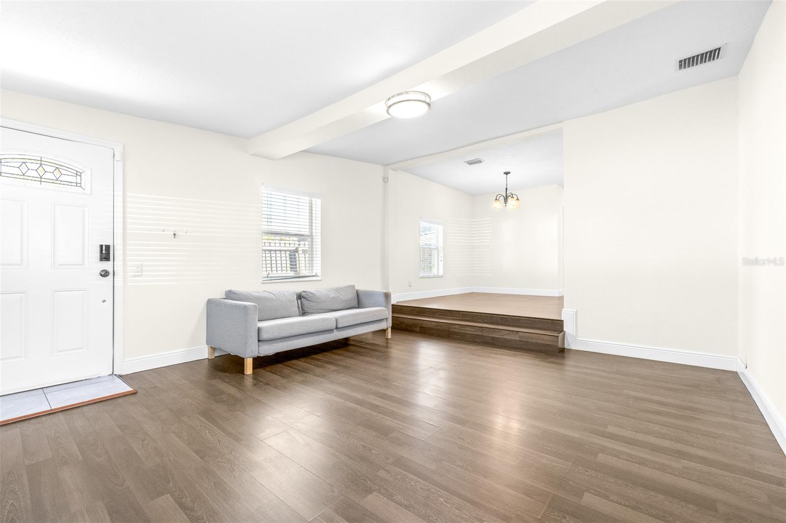 1512 W KIRBY ST