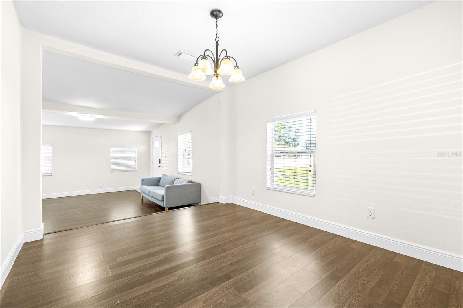 1512 W KIRBY ST