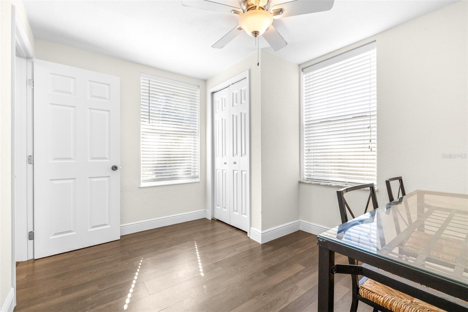 1512 W KIRBY ST