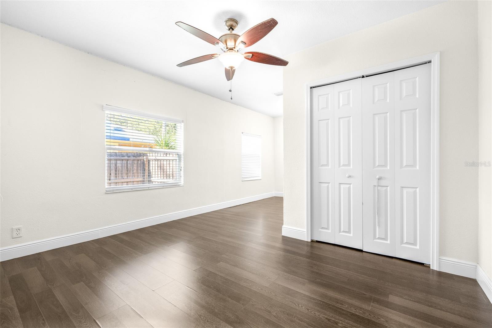 1512 W KIRBY ST