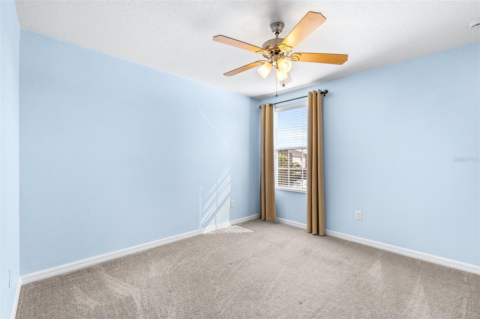 16713 SCENIC HILL WAY