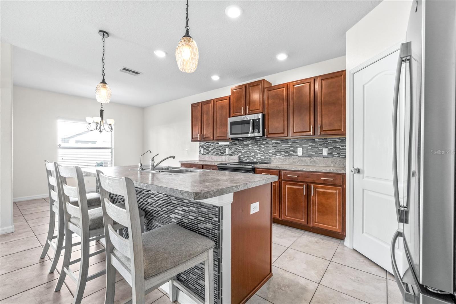 16713 SCENIC HILL WAY