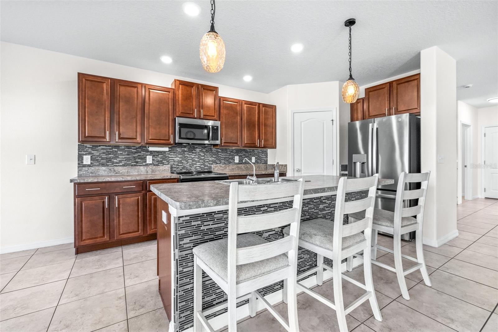 16713 SCENIC HILL WAY