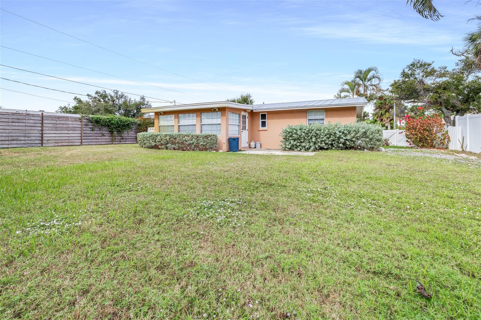 655 CARMEL RD