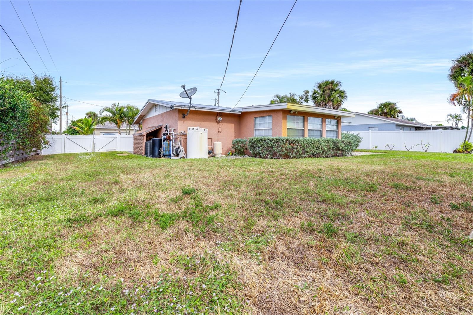 655 CARMEL RD