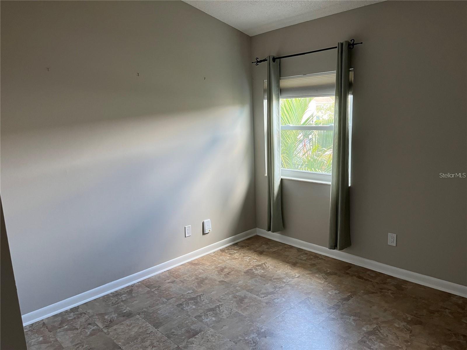 4319 LA RIVIERA CT