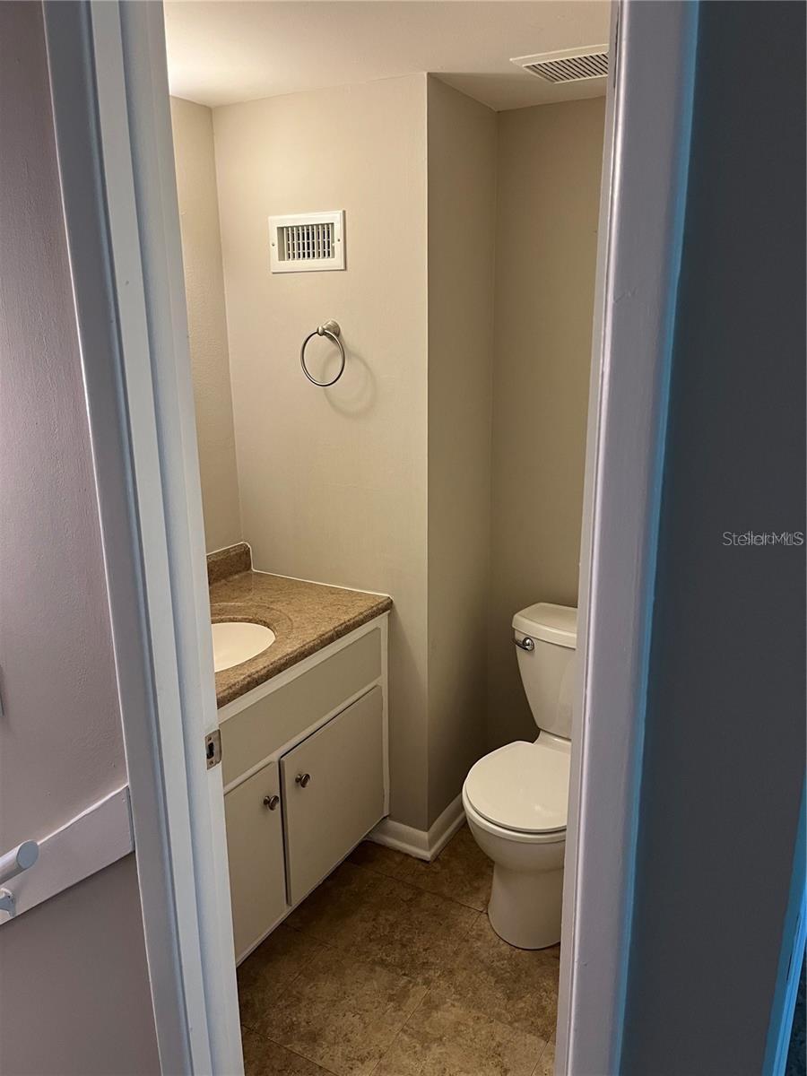 4319 LA RIVIERA CT