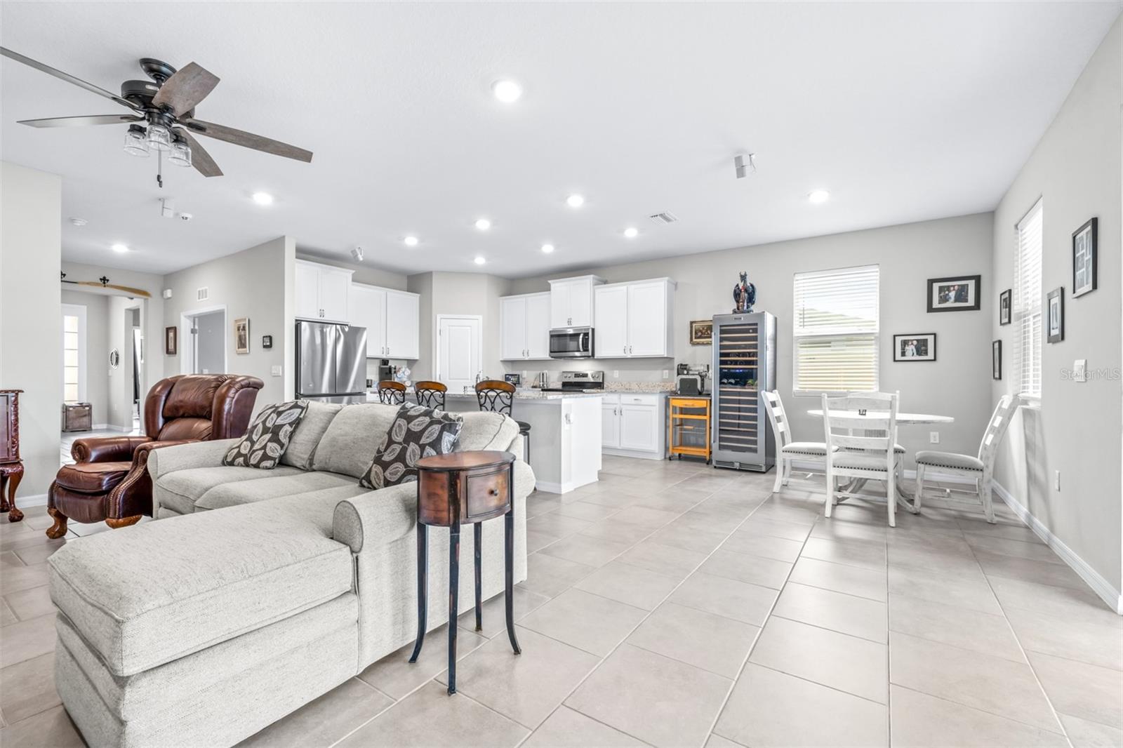 3847 SUNNY SPRING ST