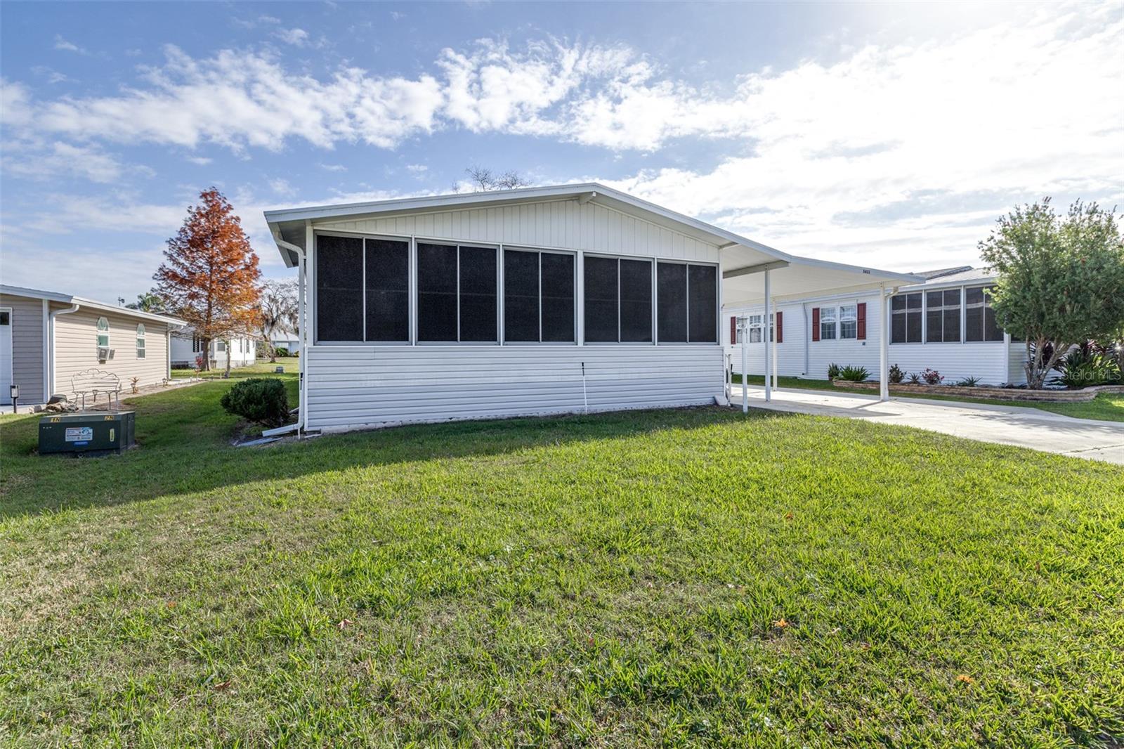 5453 WILLIAMSBURG LN