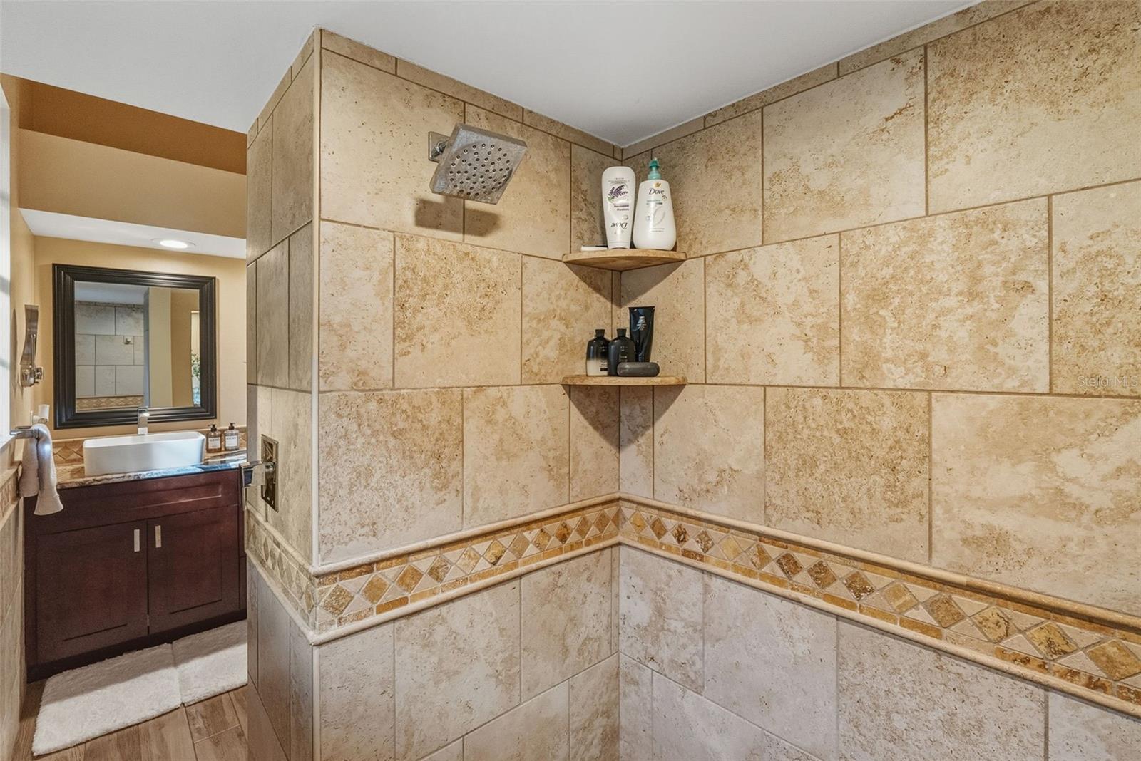 1362 E LAKE WOODLANDS PKWY