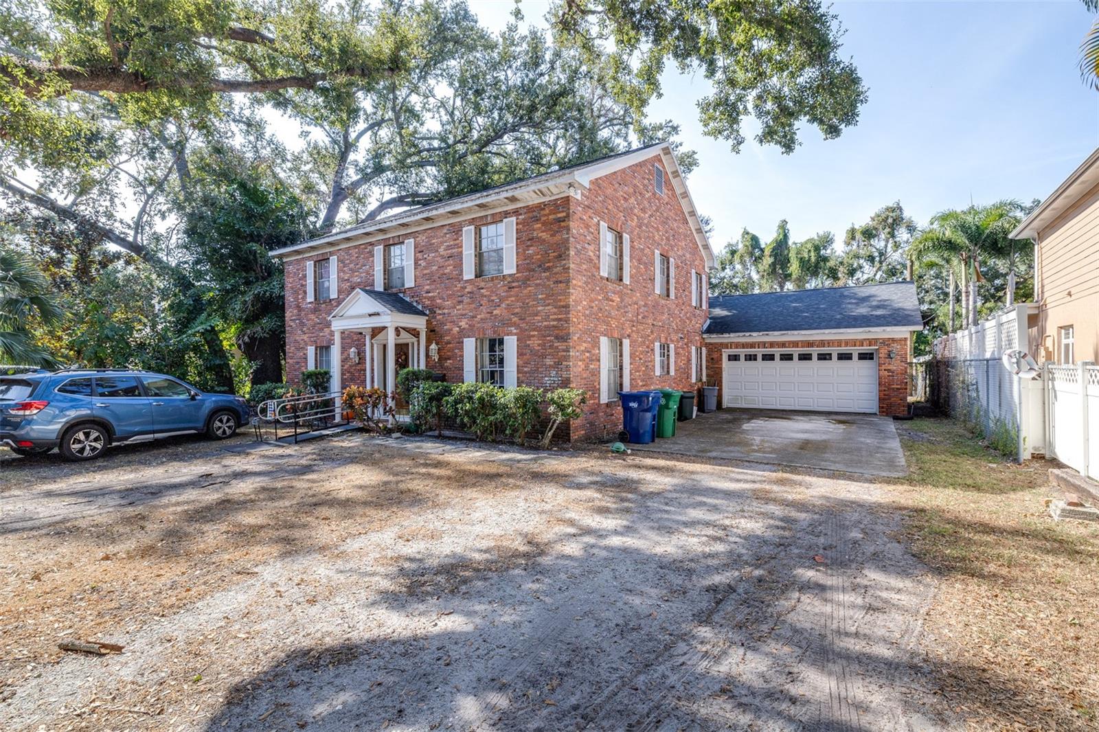 1003 S STERLING AVE