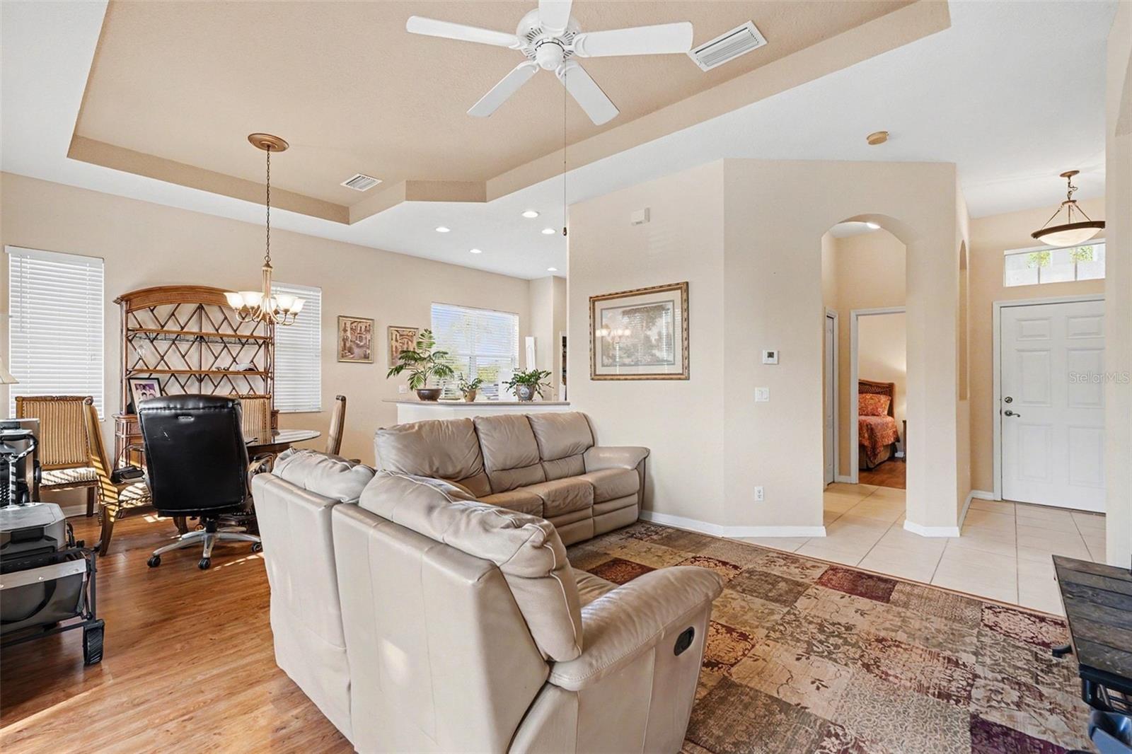 918 REGAL MANOR WAY