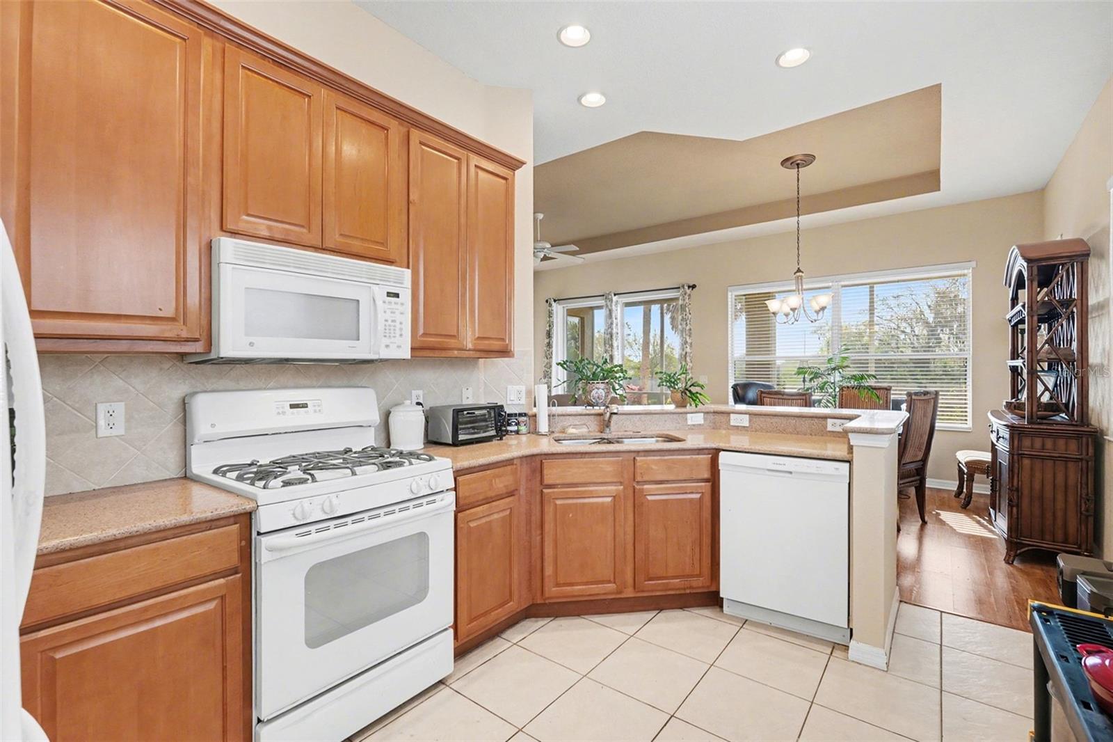 918 REGAL MANOR WAY