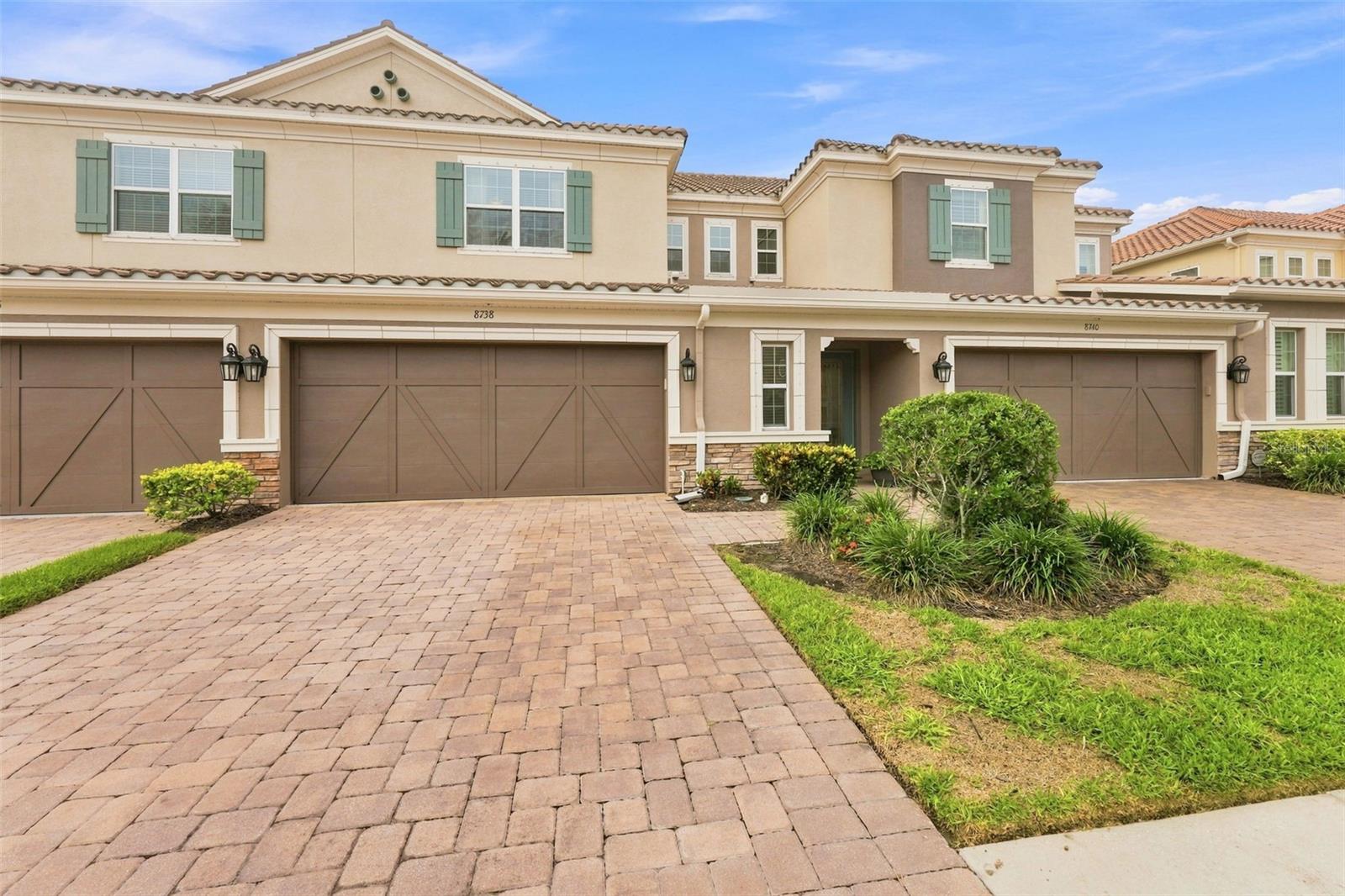8738 TERRACINA LAKE DR