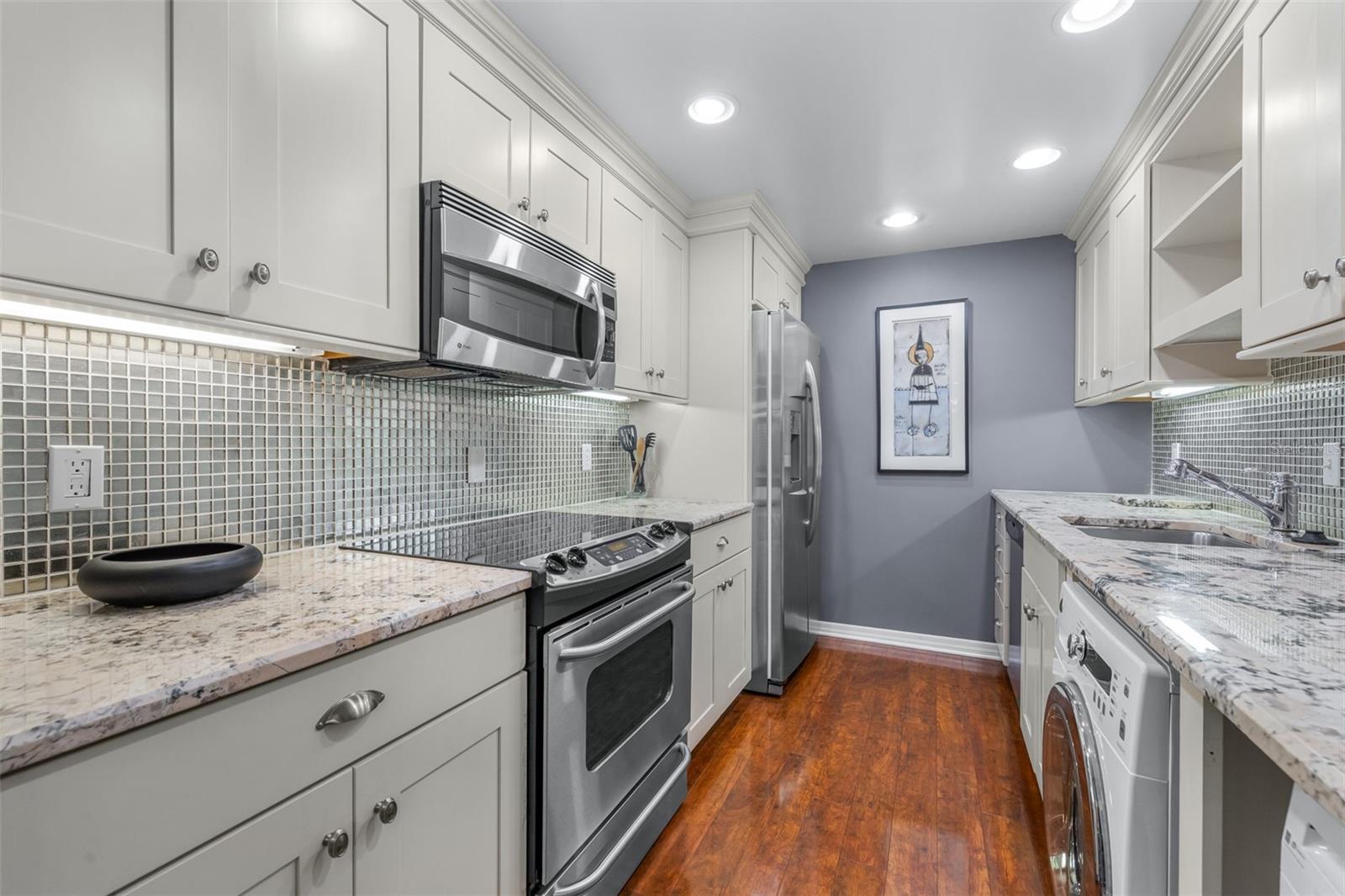 3211 W SWANN AVE #410