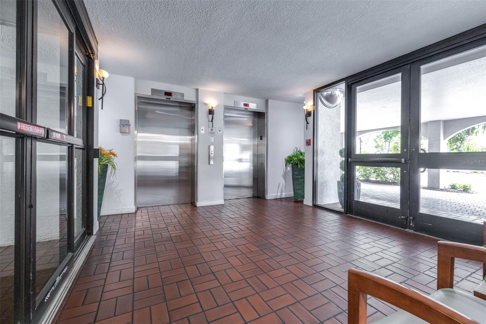 3211 W SWANN AVE #410