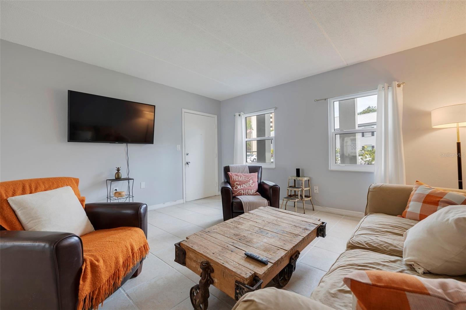 6960 AVENUE DES PALAIS #1A