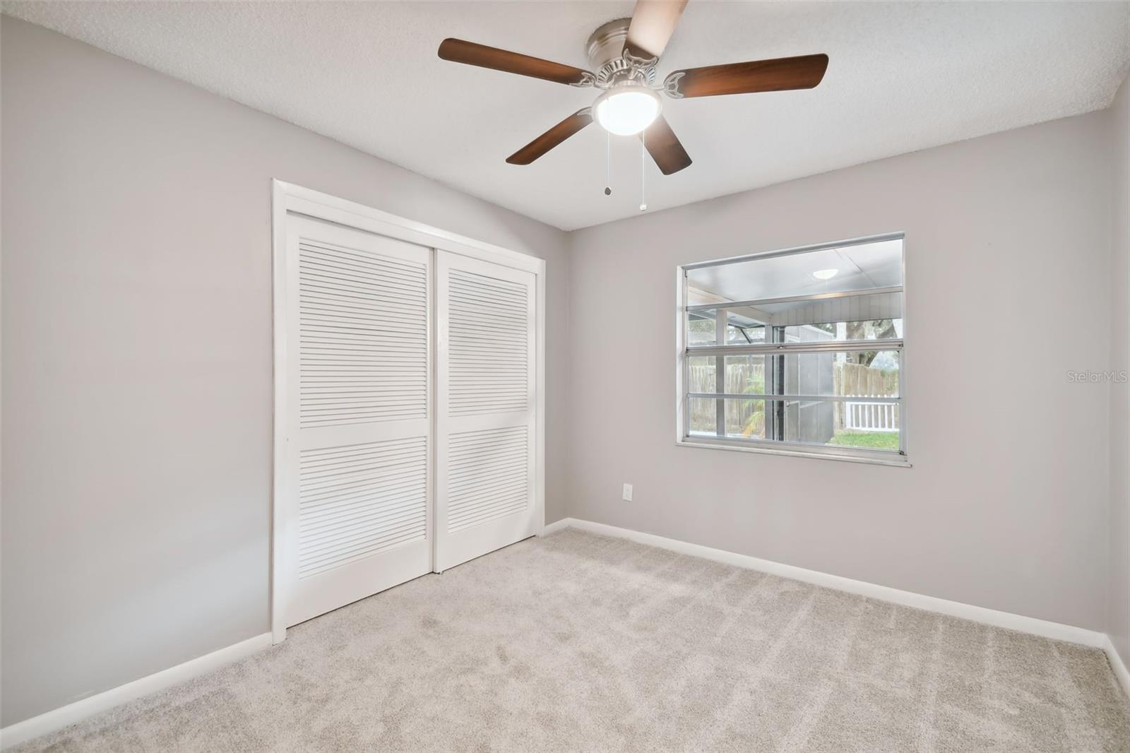 703 QUEENS CT