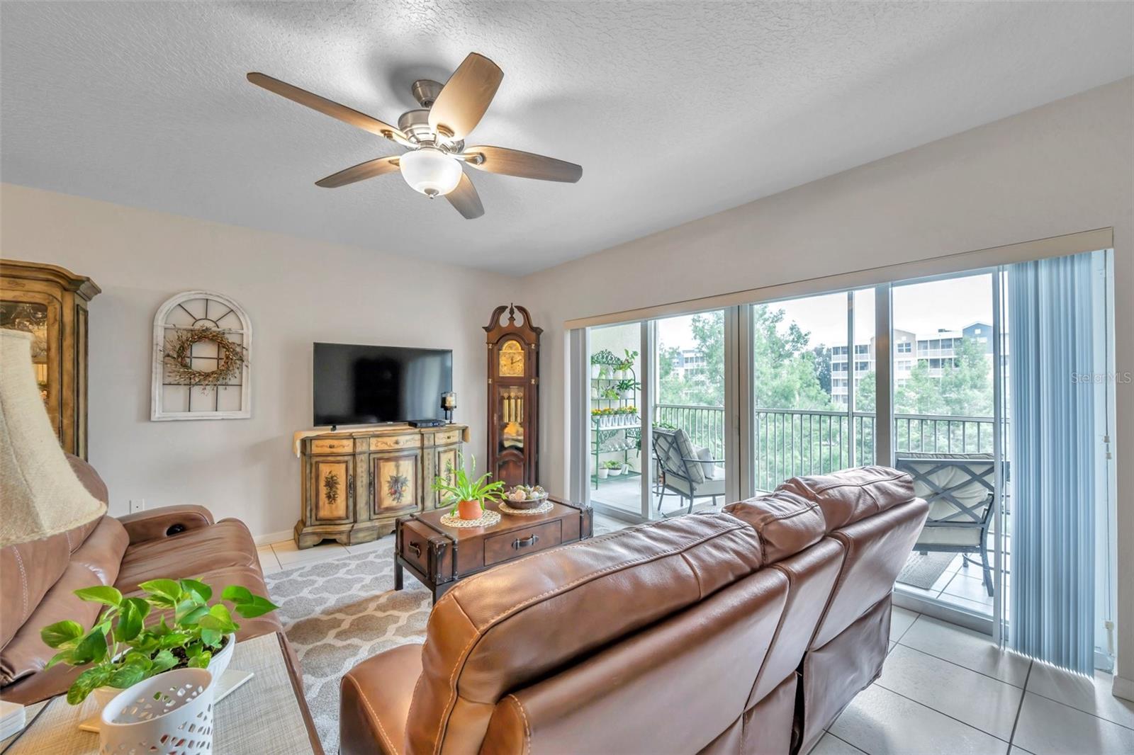 960 STARKEY RD #1304