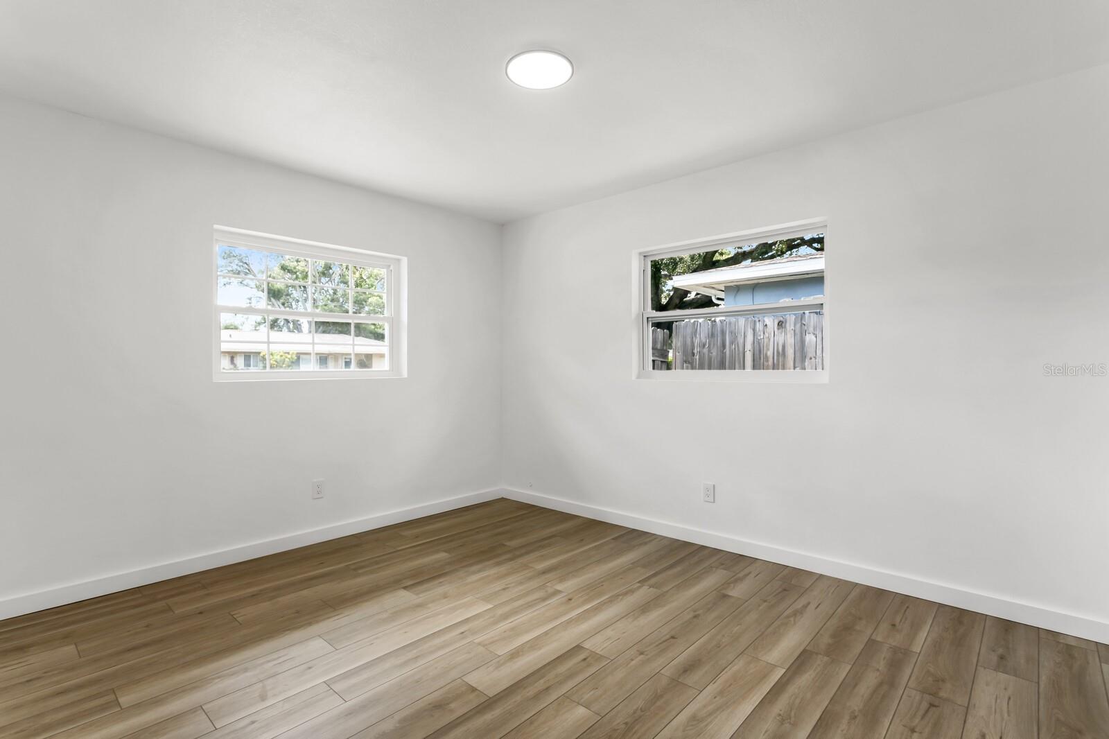 815 NORMANDY RD