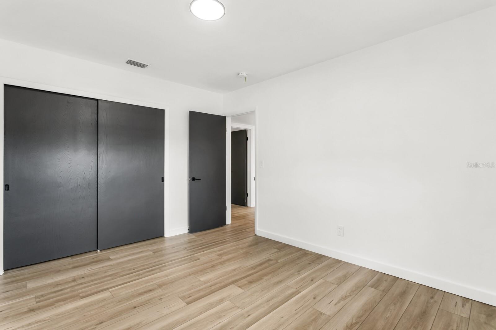 815 NORMANDY RD