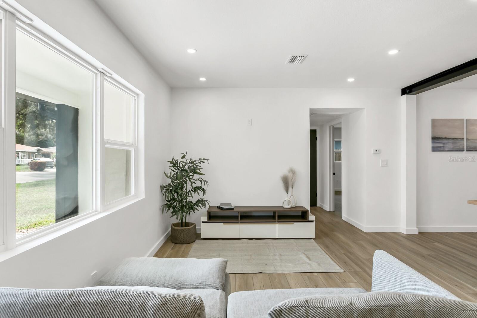 815 NORMANDY RD